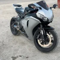 Cbr 1000 مدل 2008