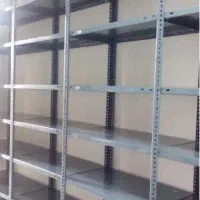 قفسه پیچ و مهره /