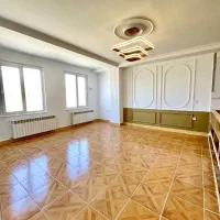 یک-خانه-هزار-بهانه-برای-آخیش-گفتن