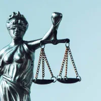 مشاوره قضائی و آزمون وکالت