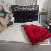 تخت فروشی