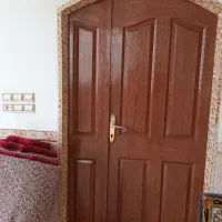 در چوبی شیک وسالم
