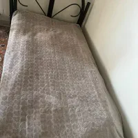 تخت یک نفره کاملا سالم