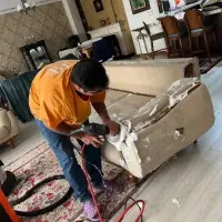 نظافت منازل و راه پله و لابی برای عید