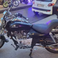 باجاج اونجر (Avenger) مدل ۱۳۹۰، تمیز و کم‌خرج