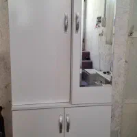 جاکفشی و جالباسی لباسی در حد نو