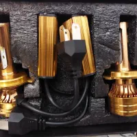 لامپ هدلایت چراغ جلو