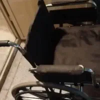 ویلچر فروشی در حد نو
