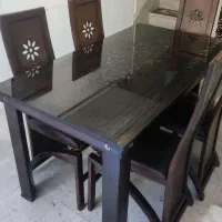 میز ناهارخوری ۴نفره با شیشه ۵میل