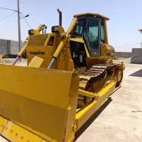 بلدوزر کوماتسو D85