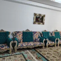 مبل هفت نفره با میز غذا خوری شیش نفره ست هستن