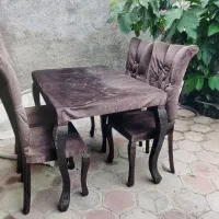 میز ناهار خوری چهارنفری