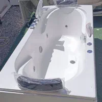 وان و جکوزی دو نفره روبه روی هم