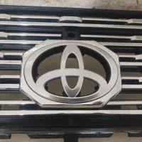 جلو پنجره تویوتا لندکروز جدید