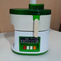 آبمیوه گیری و مخلوط کن