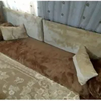 پشتی و شاه نشین