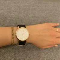 ساعت مچی زنانه بند برزنتی مشکی
