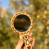 آینه چوبی