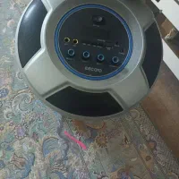 اسپیکر (معروف به چمدانی)