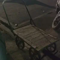 گاری چهار چرخ  فرقون  در حدنو