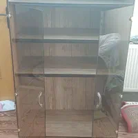 ویترین شیشه ای