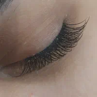 کاشت مژه