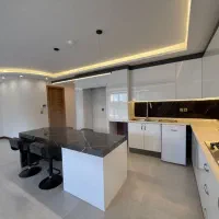 آپارتمان 150 متر سه خواب طبقه چهار کنار گذر خرازی