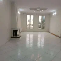 ۸۵ متری ۲ خواب / خیابان آستانه / مشاور شما ایمان