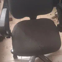 صندلی گردون و چرخ دار