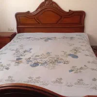 تخت دو نفره چوب گردو