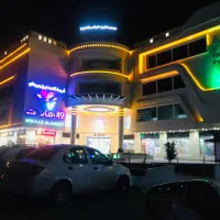 ۳ سال قرارداد فقط برای فست فود در پاخورترین لوکیشن