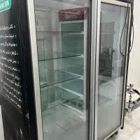 یخچال ویترینی دودرب بغل رادیات استیل ۱/۵متری