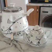 قوری چینی و کتری لعابی