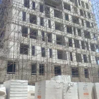 به تعداد پنج نفر نیروی ساده