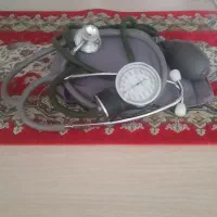 یک دستگاه فشارسنج سالم بدون مشکل