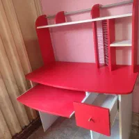میز کامپیوتر دخترانه