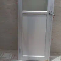 درب آلومینیوم درحد نو