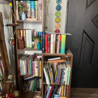 کتابخانه فروش بدون کتاب