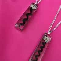 گردنبند مو رزینی