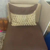مبل راحتی هست و تخفیف داره