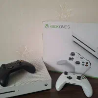 Xbox one S 1TB دو دسته