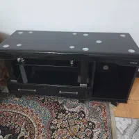 میز تلوزیون در حد نو