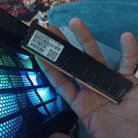 رم ddr 4  درحد نو 8 گیگ