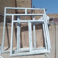 دو عدد پنجره Upv