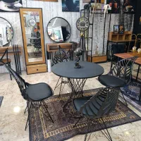 میز صندلی و انواع تابلو