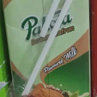 آبمیوه و استرینگ و بیسکویت و شاهی میوه شیر زعفران