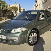 فروش یکدستگاه خودرو مگان ۲۰۰۰ اتومات