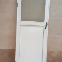 درب سرویس بهداشتی
