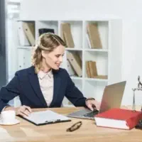 استخدام کارمند اداری خانم