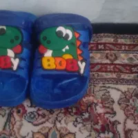 دوتا دمپایی سایز ۲۲ و۲۳